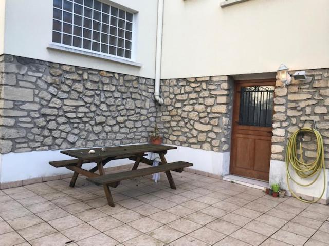 Agreable Maison En Centre Ville Noisy-le-Grand Esterno foto
